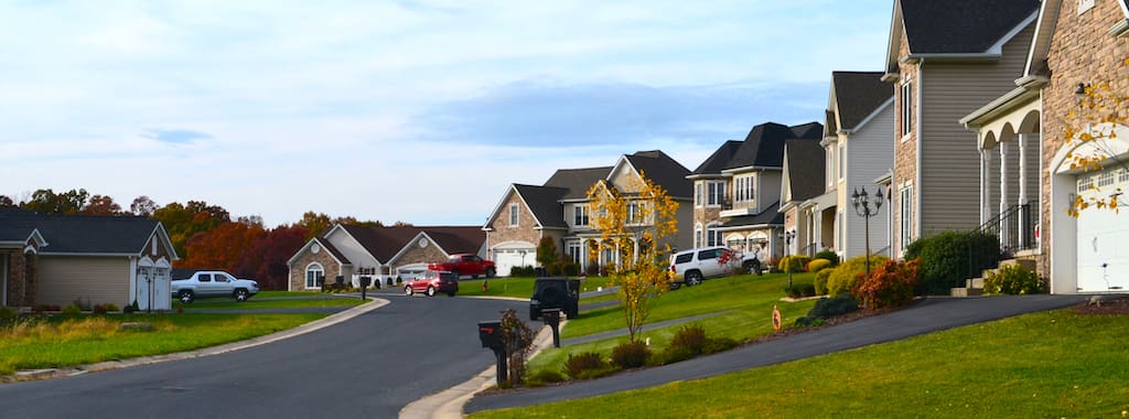 <strong>Purchasing a Rental in a Neighborhood with a HOA</strong>